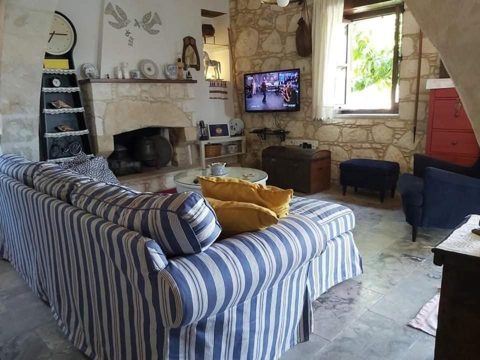 Гостевой дом Aliki'S House 1+ 2 Полис Экстерьер фото